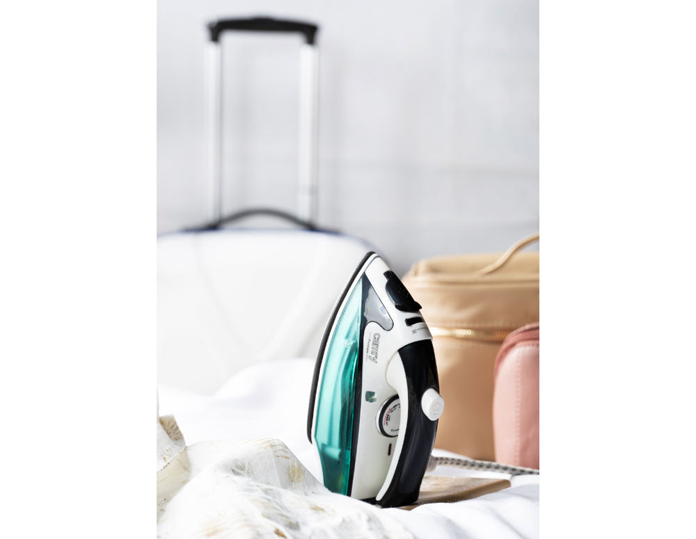 Туристическа ютия CAMRY CR-5024 1500 W пара, Незалепваща гладеща плоча