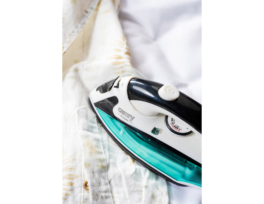 Туристическа ютия CAMRY CR-5024 1500 W пара, Незалепваща гладеща плоча