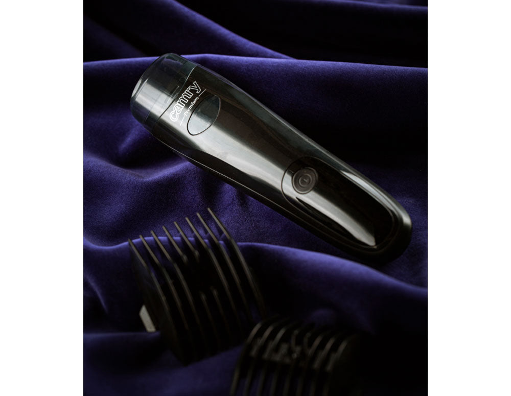 Вакумен тример за брада Camry CR 2833, Безжичен, LCD дисплей, USB зареждане, 2 приставки, Черен